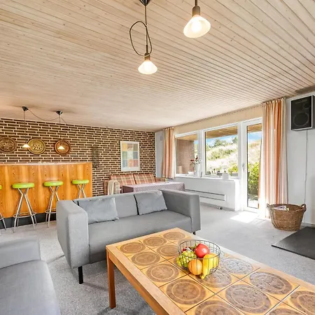 Hébergement de vacances 1052 *