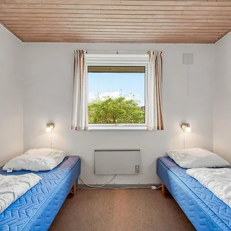 1052 Holiday home